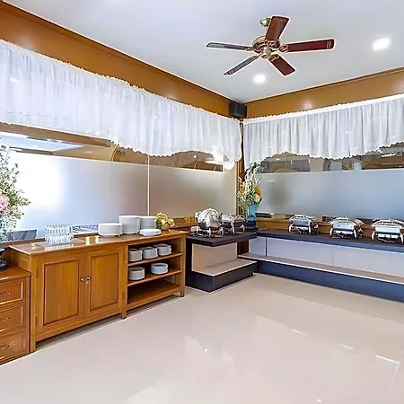 Sabai Nearby Marina 3*