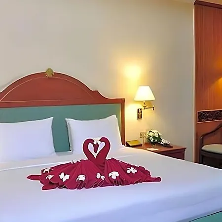โรงแรม Sabai Nearby Marina 3*