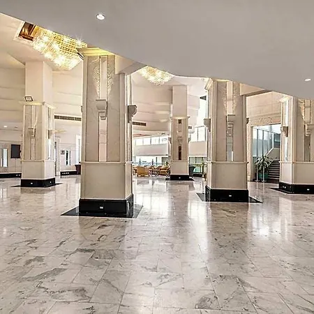 โรงแรม Royal Wing & 5*