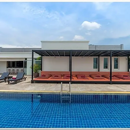 Sea Me Spring Tree (adults Only) โรงแรม 3*