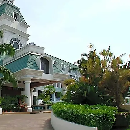 The Camelot 4* Pattaya