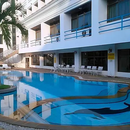 โรงแรม The Camelot