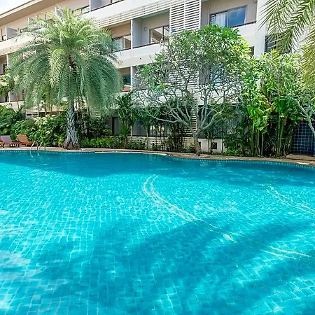 โรงแรม Sea Breeze Jomtien Pattaya