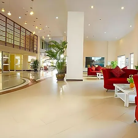 Eastiny Seven โรงแรม 3*