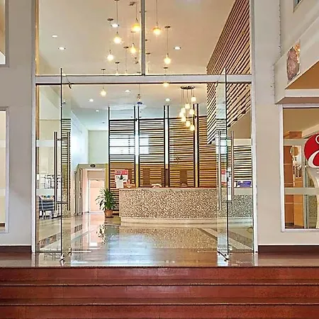 Eastiny Seven โรงแรม Pattaya
