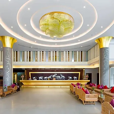 Aiyara Grand Hotel
