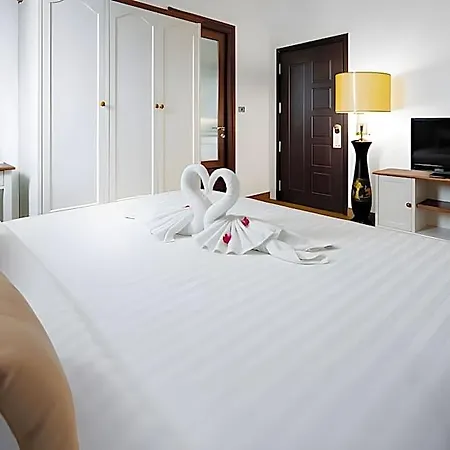 Hotel Aiyara Grand
