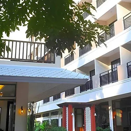 บ้านคุณนาย 3* Pattaya