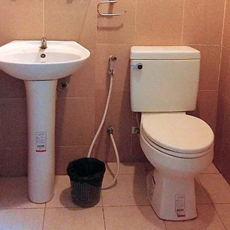 Chitra Hotel