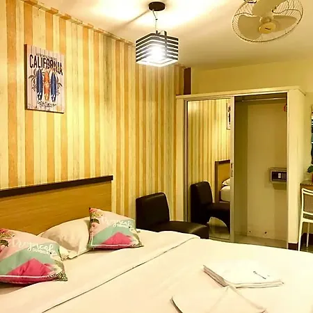 Chitra Hotel