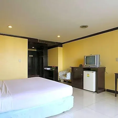 Hotel Mike 3*
