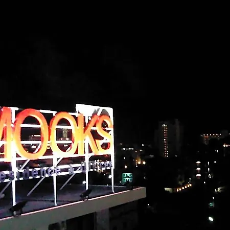Mooks Aparthotel Pattaya