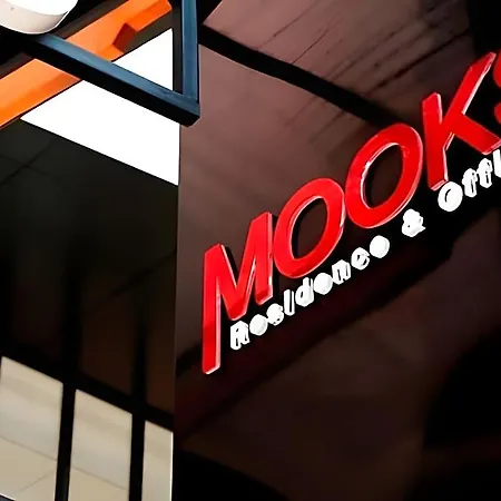 Mooks