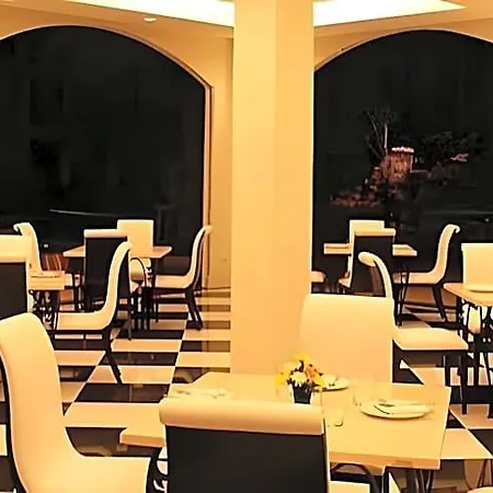 แอลเค เลเจนท์ โรงแรม 4*