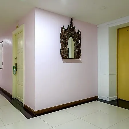 Eastiny Hotel 4*