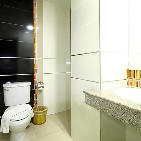 Eastiny Hotel 4*