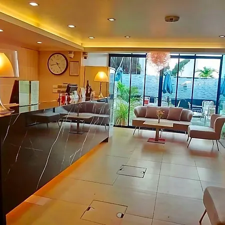 เดอะ โกลเด้น วิล บูติคแอนด์สปา โรงแรม Pattaya