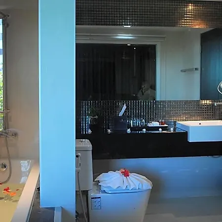 Place Serviced 3* Pattaya