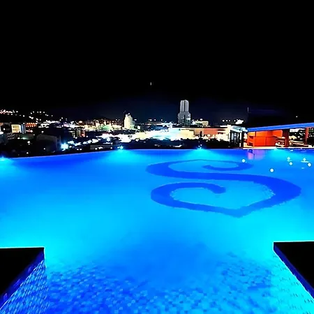 นริส อาร์ท โฮเทล โรงแรม 3*