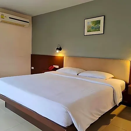 โรงแรม นริส อาร์ท โฮเทล 3*