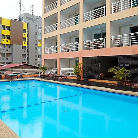 โรงแรม Eastiny Plaza Pattaya