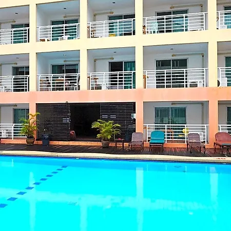 Eastiny Plaza โรงแรม Pattaya