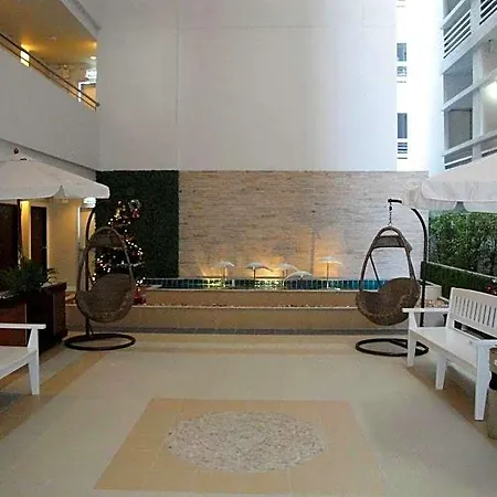 Flipper House - Sha Extra 3* Pattaya