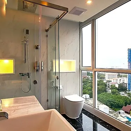 Amari Residences โรงแรม 5*