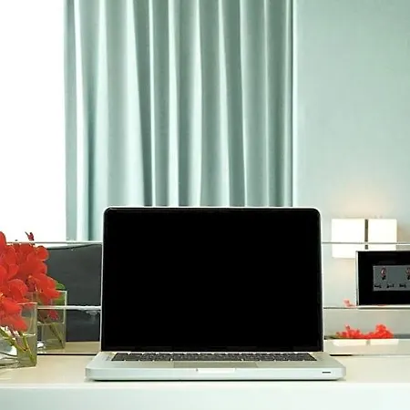 โรงแรม Amari Residences 5*
