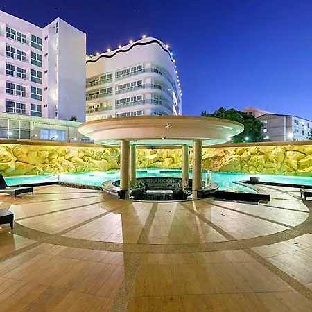 Centara Nova Pattaya