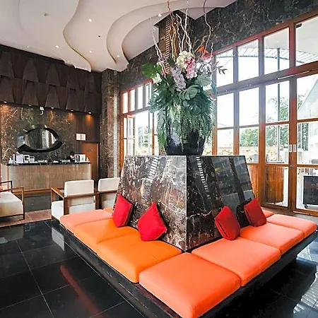 Hotel Centara Nova 4*