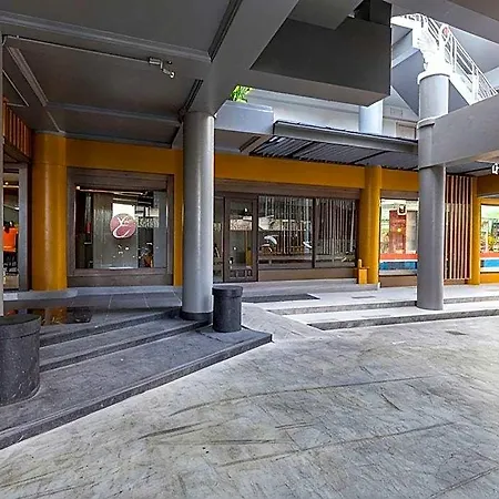โรงแรมอีสท์ตินี่ 3* Pattaya