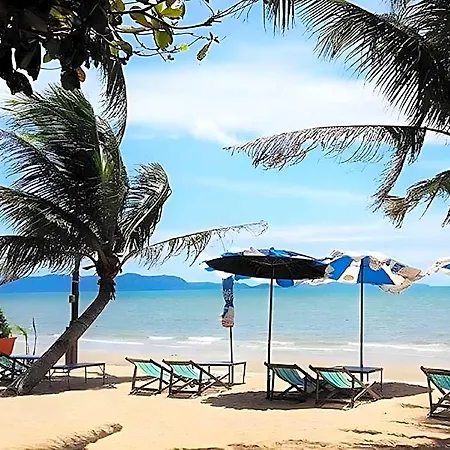 Hotel Sea Falcon On The Water Pattaya