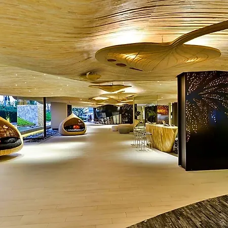 Veranda - Mgallery Collection, Accor โรงแรม Pattaya