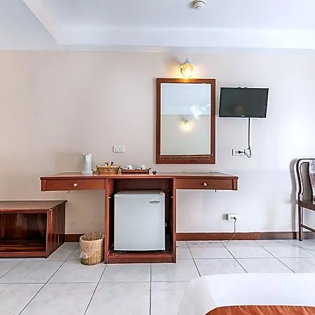 โรงแรม Eastiny Place Pattaya