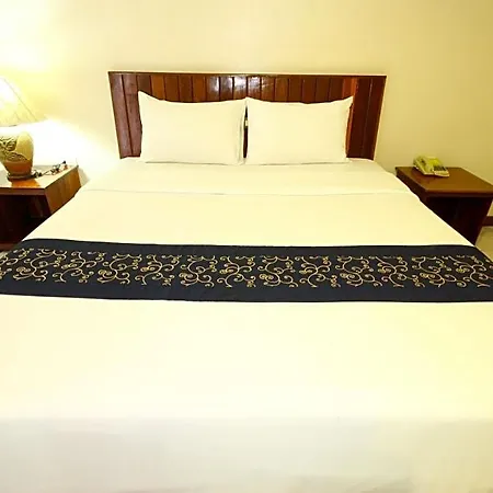 โรงแรม Eastiny Place