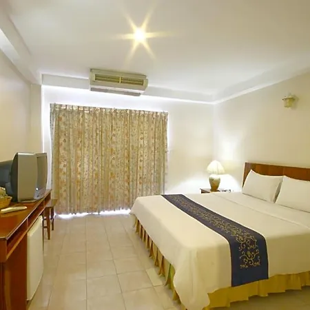 โรงแรม Eastiny Place