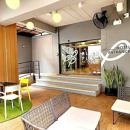 Ploen Place Hotel 3*