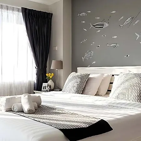 Ploen Place Hotel 3*