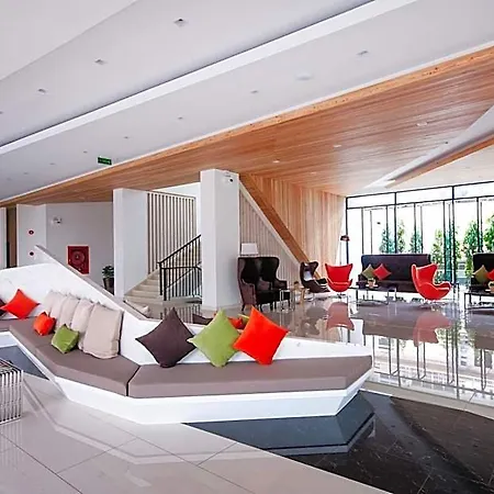 J Inspired โรงแรม 4*