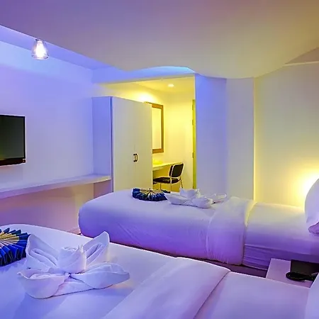 Holidays Hotel