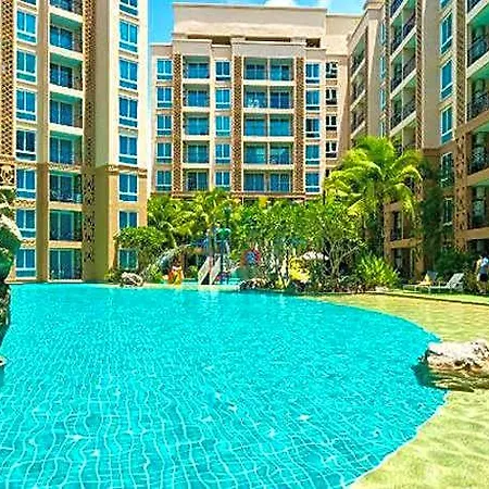 Hotel Atlantis & Water Park By The Sea Pattaya
