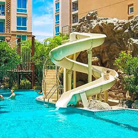 Hotel Atlantis & Water Park By The Sea