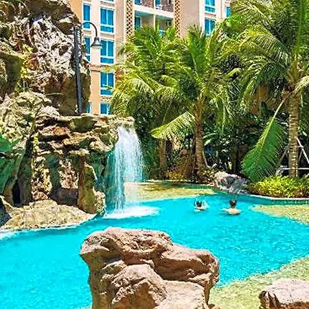 อพาร์ทเม้น Atlantis & Water Park By The Sea Pattaya