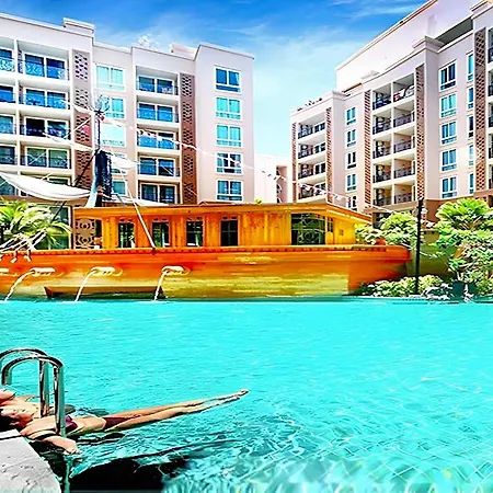Hotel Atlantis & Water Park By The Sea