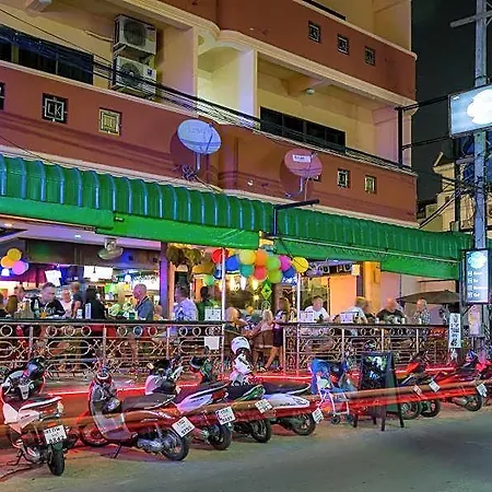 Harrys Bar & Restaurant Hotel Pattaya