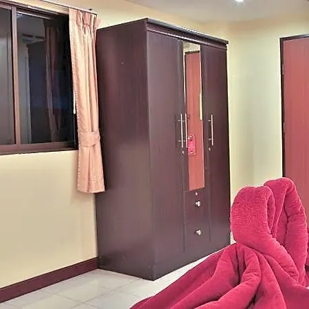 Harrys Bar & Restaurant Hotel 3*