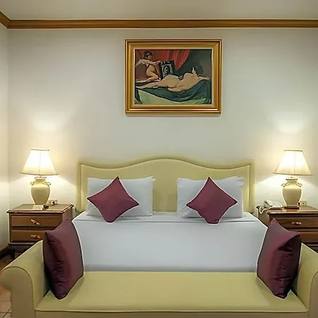 Lido Hotel 3*