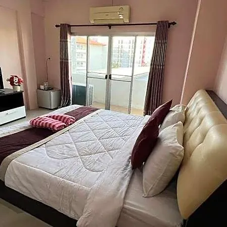 Hotel Oyo 75414 Kjs