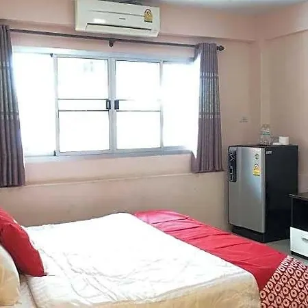 Hotel Oyo 75414 Kjs 2*